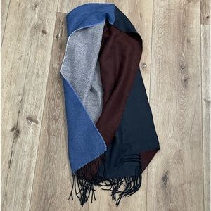 NWOT Luxury Scarf Super Soft 4 Tone Shawl